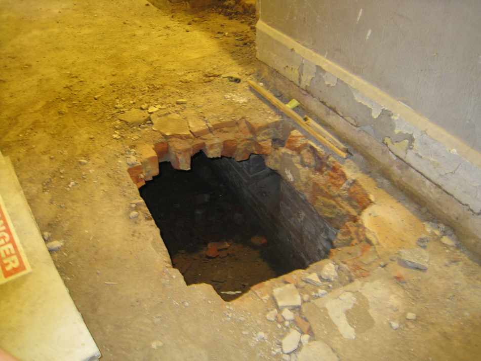 Basement - Under Floor Ventilation Duct
