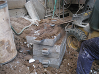 Fence -- Swiss Foundry -- extracting fence elements from cooling molds - September 28, 2010