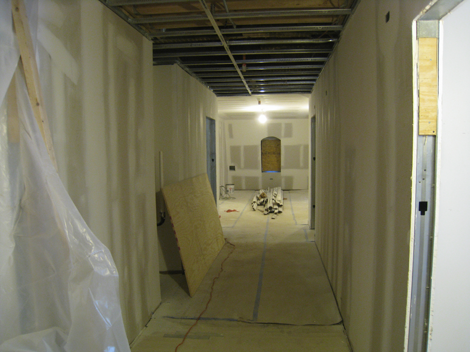 Third Floor--View to east in corridor - March 14, 2011
