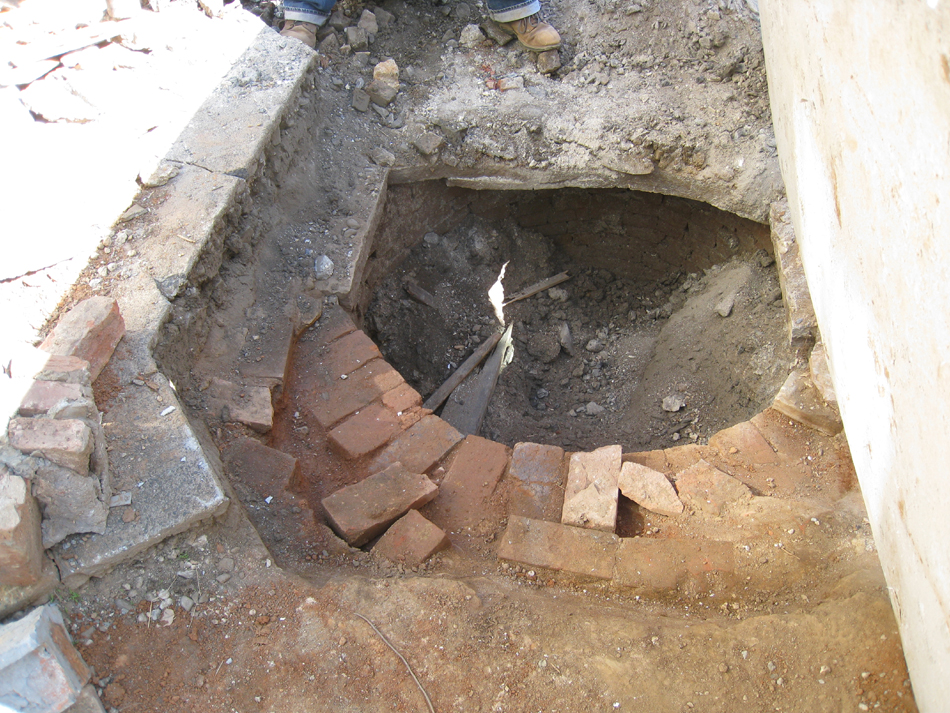 Grounds--Below the gazebo--a well? - May 11, 2011