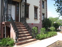 Grounds--Plantings around north portico - July 9, 2011