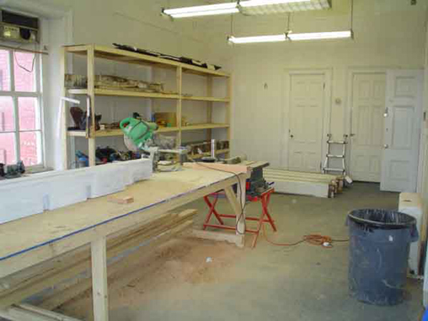 Work was begun on the portico during March, with the subcontractor, Restoration Concepts, 
which is located in the District of Columbia, dismantling the portico and setting up shop on 
the second floor.